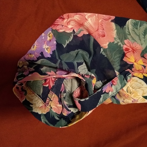 Floral Romper - Picture 2 of 4